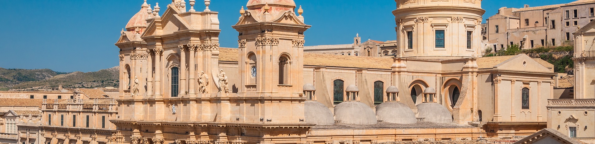 Villas in Sicily and holiday homes near Noto
